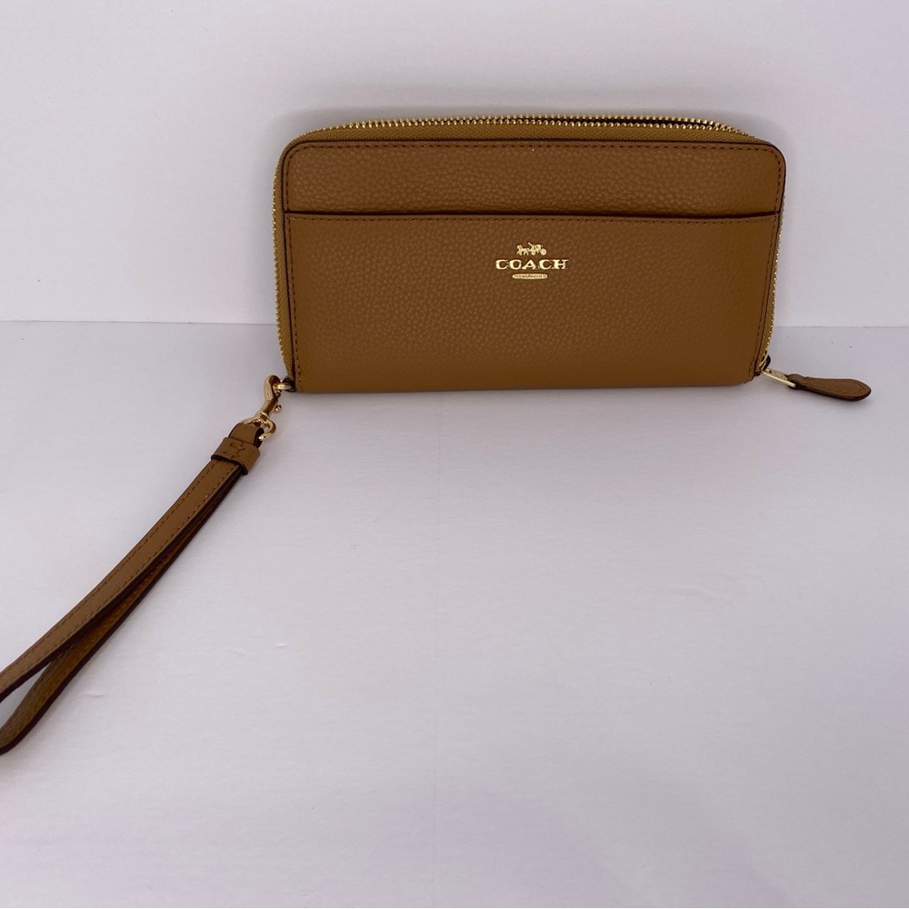Coach Accordion Zip Wallet with Wrist Strap in Light Saddle